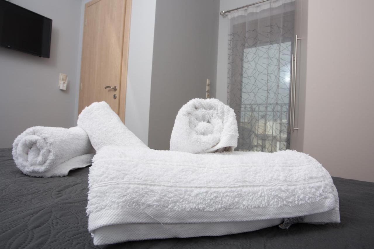 Apartment Lux Aprt In A Graphical Village
